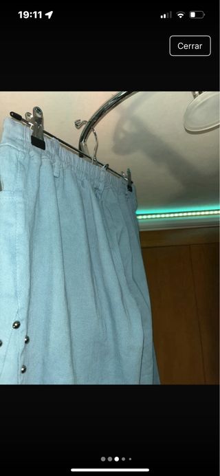 Pantalones vaqueros azules con tachuelas - M