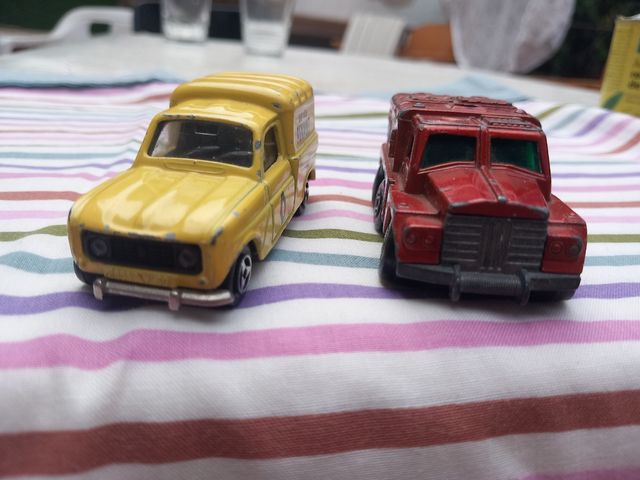 Auto e camion in miniatura Renault