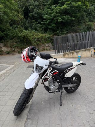 Rieju Marathon 125cc: Moto en buen estado