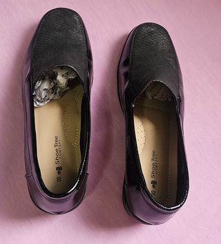 Zapatos negros tacón bajo. Talla 41. Nuevos