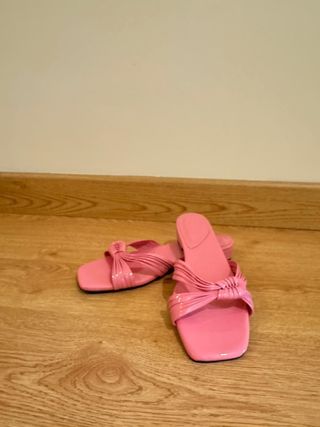 Sandalias rosa Shein - Tacón bajo