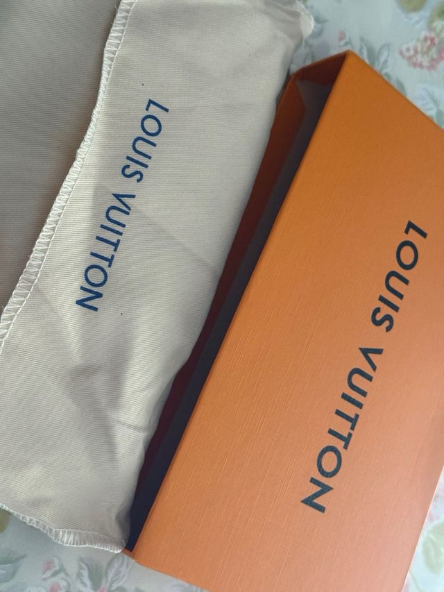 Pochette Louis Vuitton Monogram a estrenar