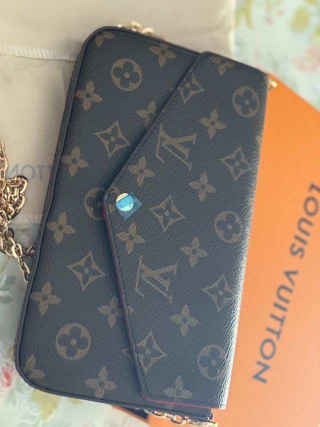 Pochette Louis Vuitton Monogram a estrenar