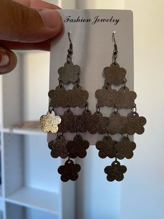 Pendientes largos florales