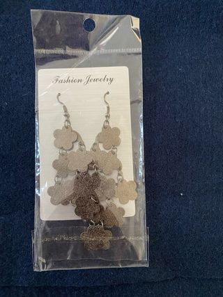 Pendientes largos florales