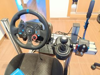 Cockpit Sim + Volante Logitech G29