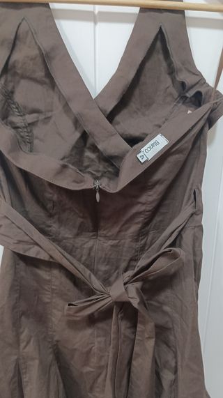 Vestido marrón oscuro 