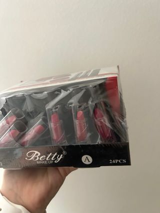 24 Rossetti Betty - Make up