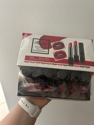 24 Rossetti Betty - Make up