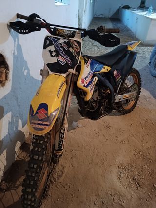 Motocross Suzuki RMZ 250