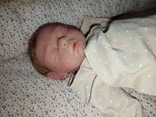 Reborn bebé silicona con sistema de pipi 