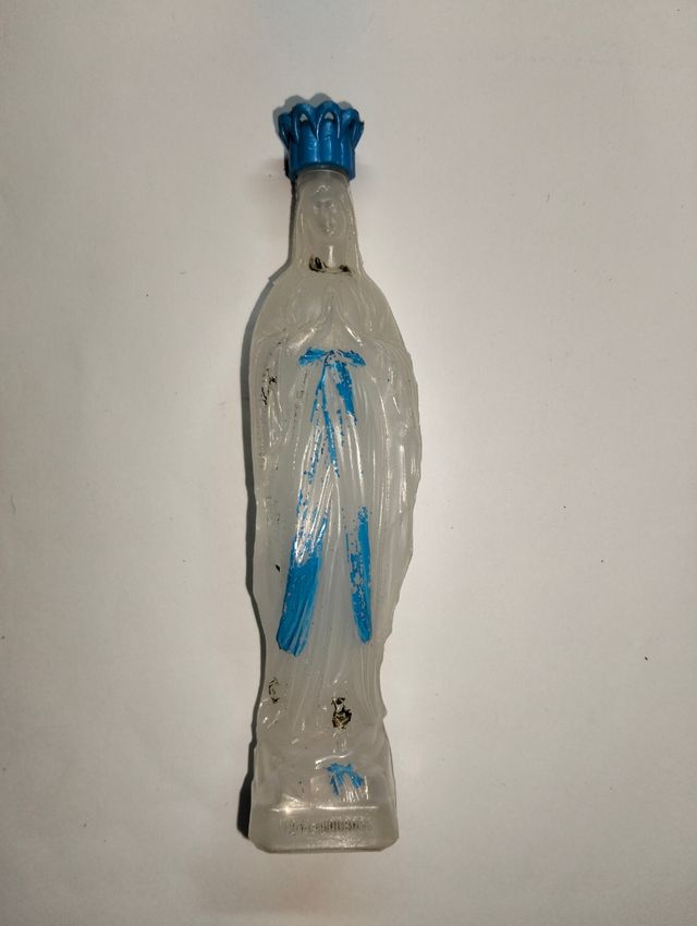 Virgen Lourdes plástico con agua de Lourdes