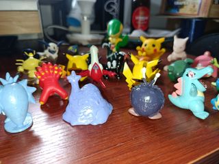 Lote #2 Figuras antiguas pvc de Pokemon  - 21uds