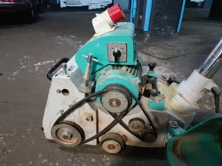 Lijadora de banda marca Deva