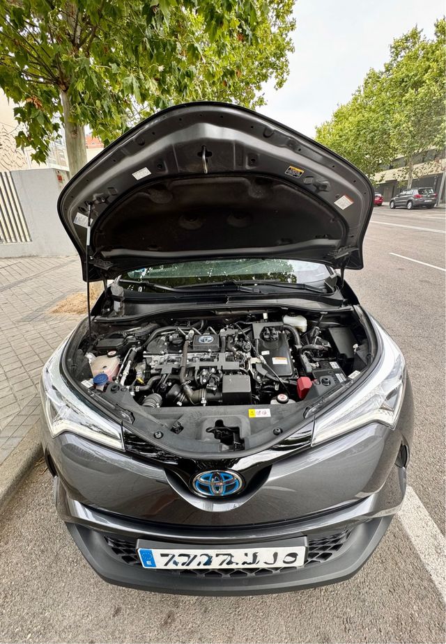 Toyota C-HR 125H eCVT ADVANCE LUXURY 2018