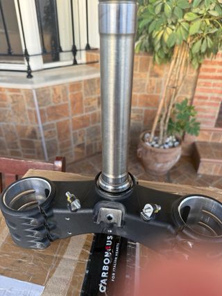 Tija inferior Ducati Panigale V4