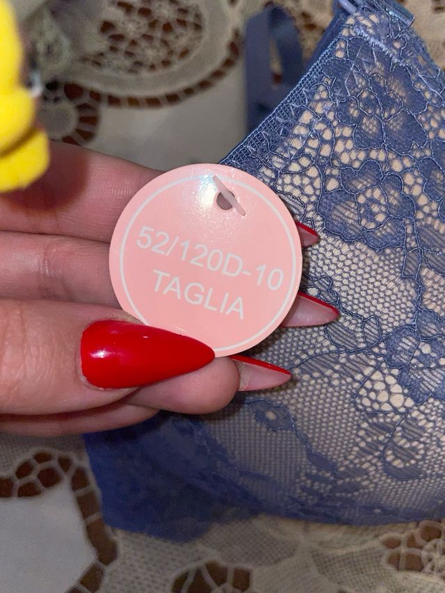 Reggiseno pizzo blu taglia 52