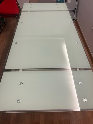 Mesa cristal metal extensible