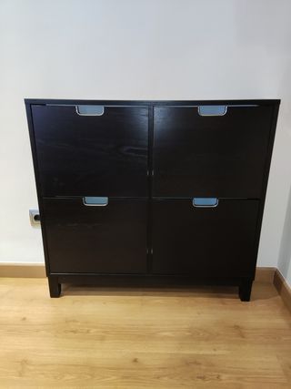 Zapatero negro Ställ 4 cajones - Ikea.
