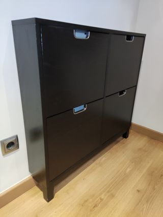 Zapatero negro Ställ 4 cajones - Ikea.
