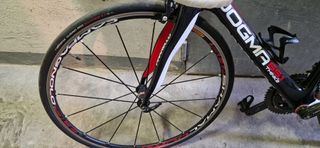 Pinarello Dogma 65.1: Full Carbon