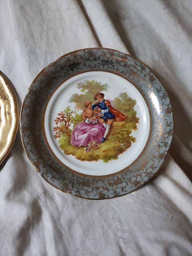 2 Platos porcelana antiguos