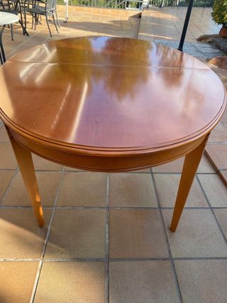 Mesa ovalada madera - Comedor