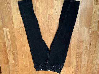 Vaqueros Jack & Jones negros, talla 13años