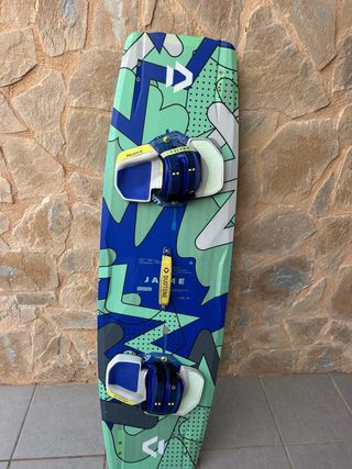 Tabla kitesurf Duotone Jaime 136x41