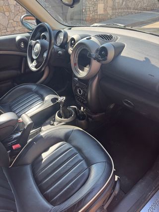 MINI Countryman 2012