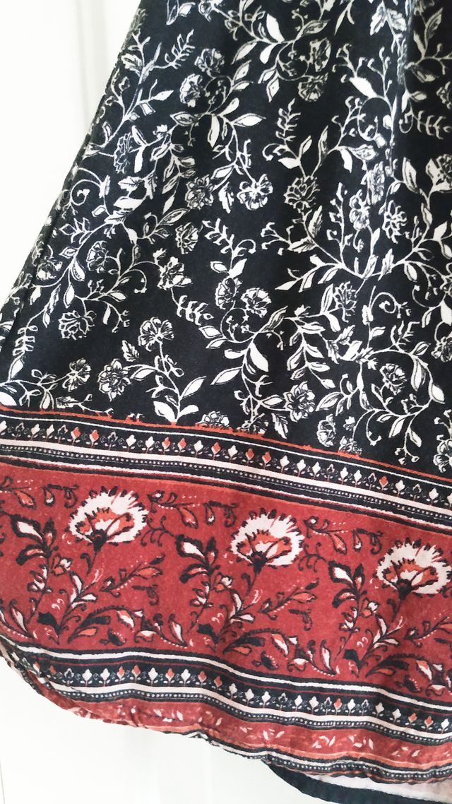 Mono corto Stradivarius - Burdeos y negro