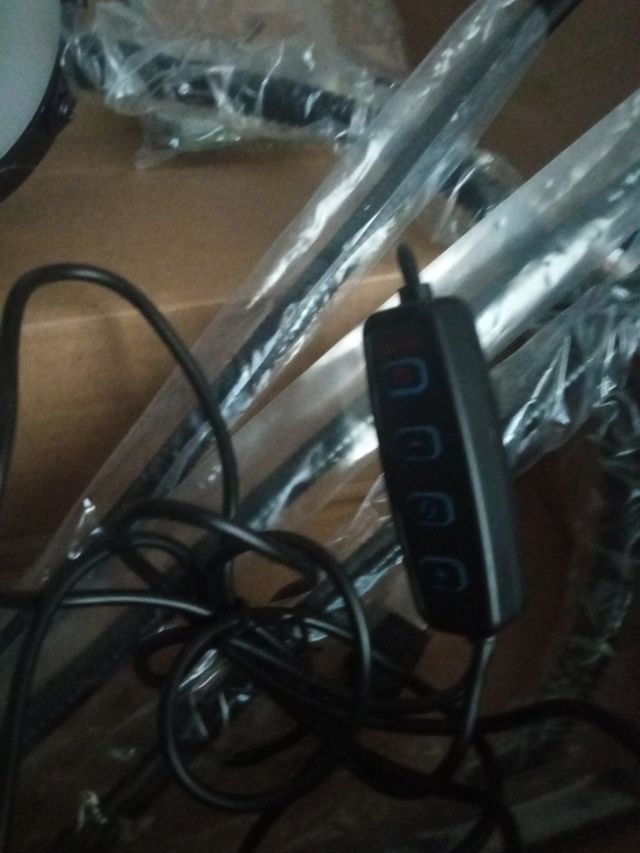 Lupa LED con luz y soporte