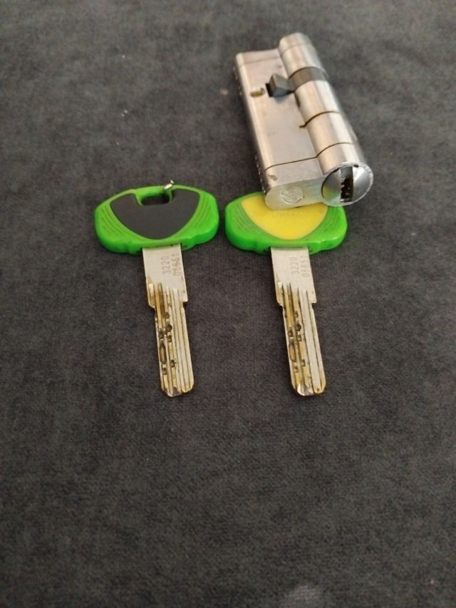 Serratura a cilindro + chiavi