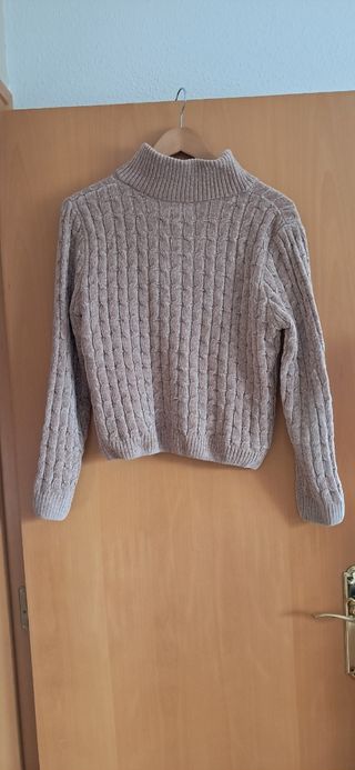Ropa variada de chica o mujer,