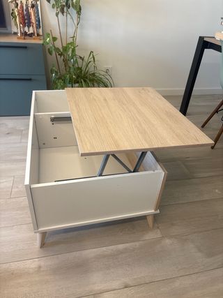 Mesa de centro elevable blanca y madera