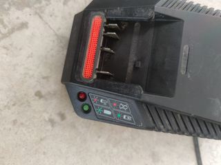 Cargador Bosch AL 1860 CV