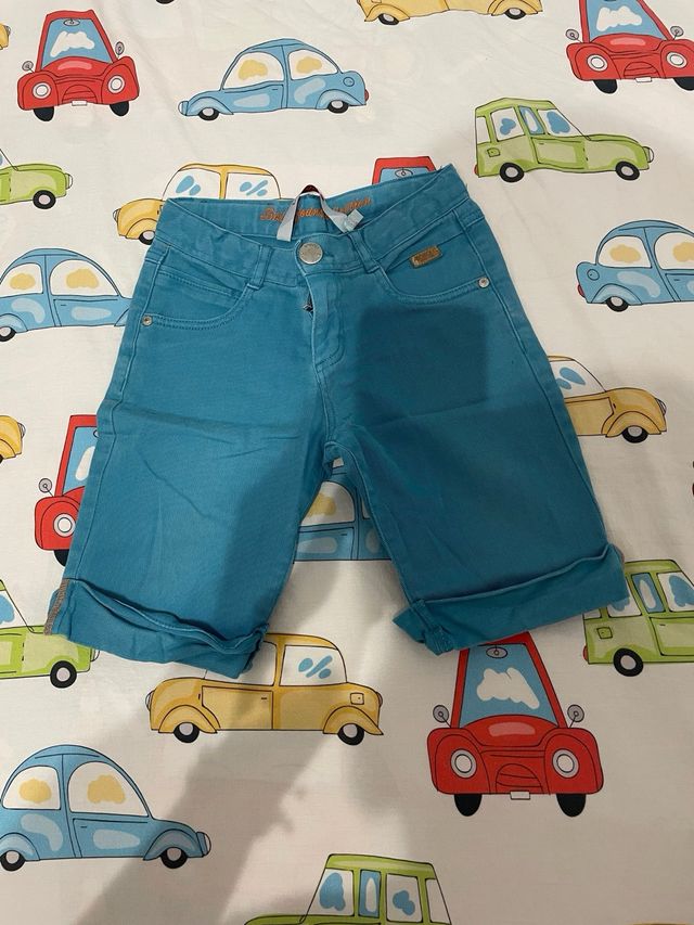 6 Bermudas niño varias tallas y 1 pantalón largo