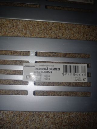3 Rejillas ventilación aluminio