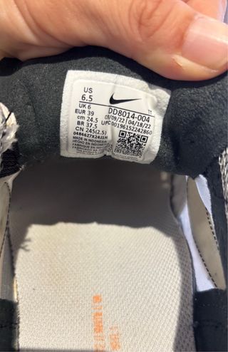 Zapatillas Nike Waffle One - Blancas y Negras