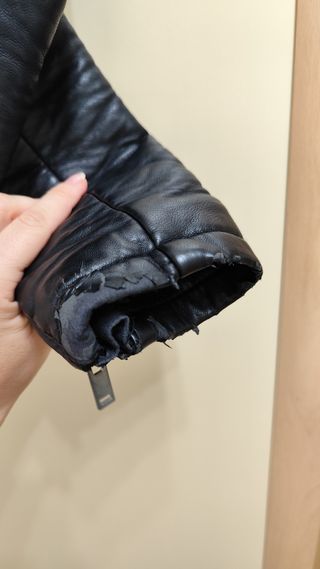 Cazadora biker negra polipiel negra zara