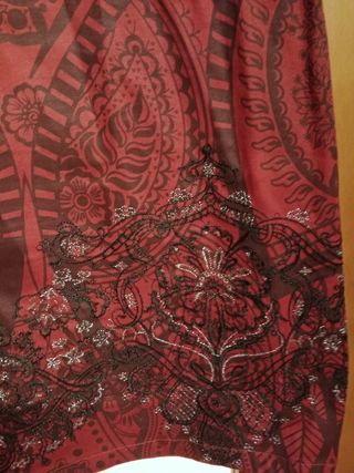 Vestido rojo estampado