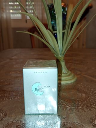 Selección de maquillaje variado.
Hacemos pack.
