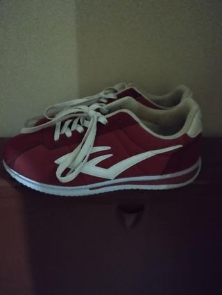 Scarpe Everlast rosse