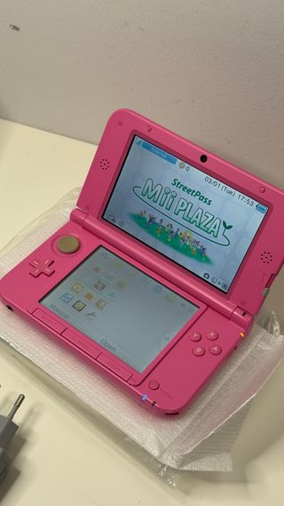(CIB) Rare Nintendo 3DS XL Pink + Box + Manuals