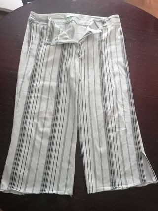 Pantalones piratas blanco-negro