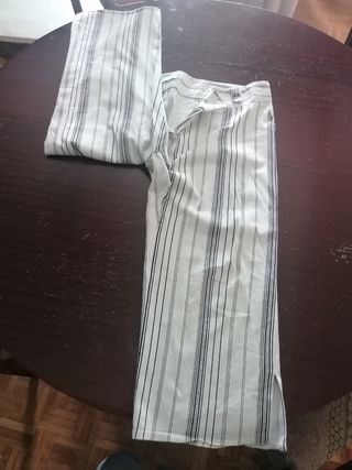 Pantalones piratas blanco-negro