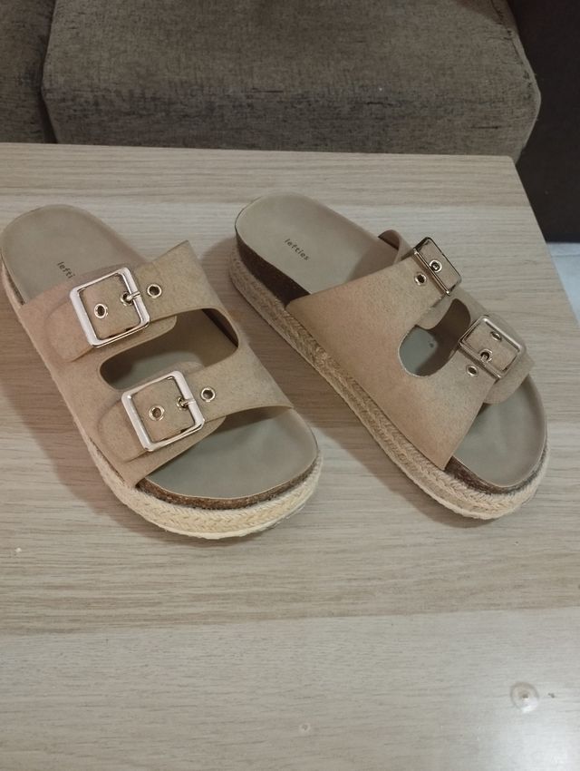 Sandalias Lefties beige planas mujer
