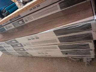 Suelo laminado efecto madera natural