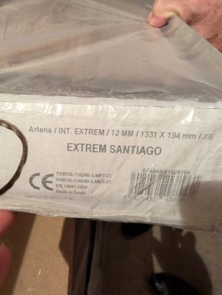Suelo laminado efecto madera natural