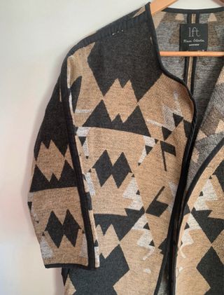 Sobrecapa étnica oversize
